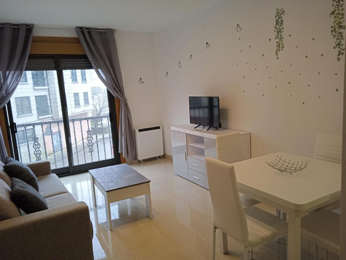 Apartamento Mirabel Rosal Luaran gambar